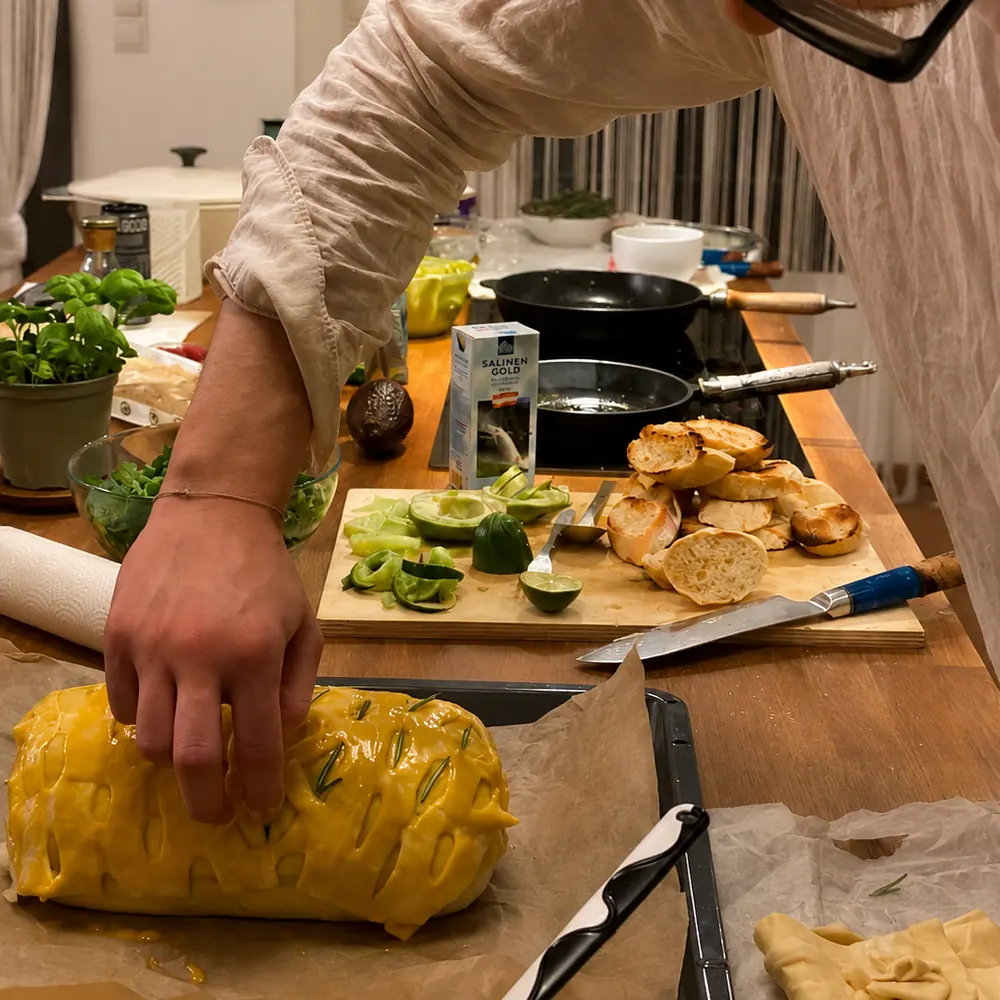 Vorbereitung eines Private Dinners in der Küche der Gastgeber